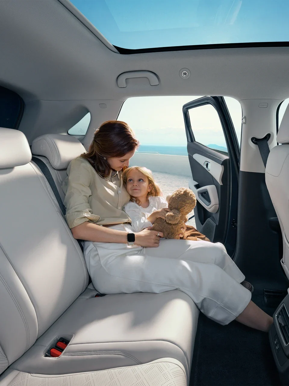 byd-atto2-dmi-interior-03-xl